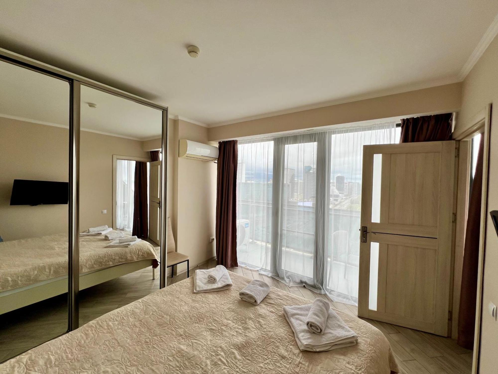 Orbi Beach Tower Batumi Exterior foto