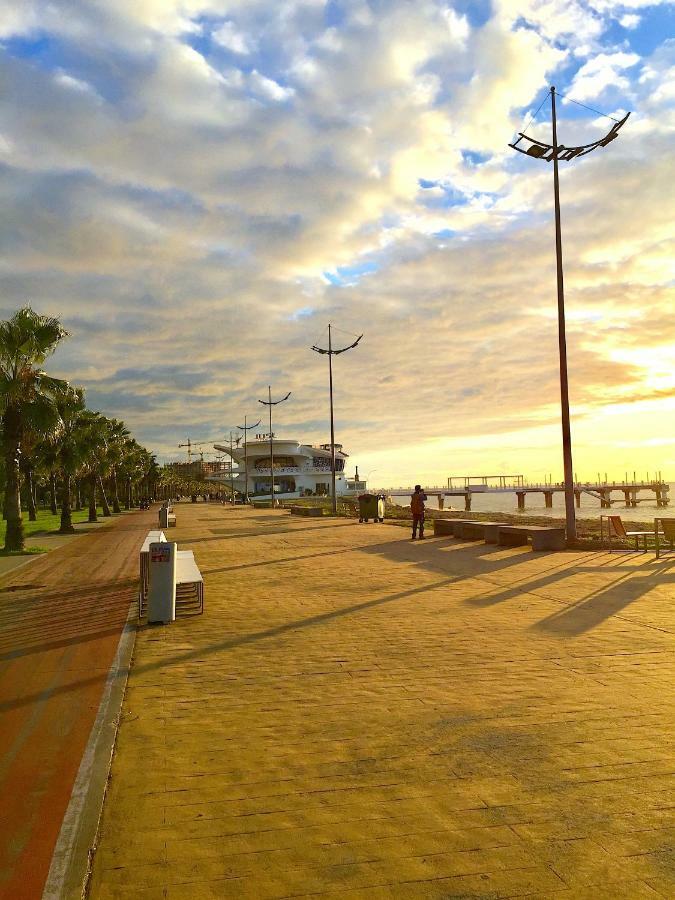 Orbi Beach Tower Batumi Exterior foto